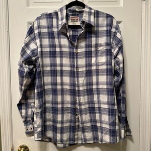 Wrangler‎ Plaid Button Down